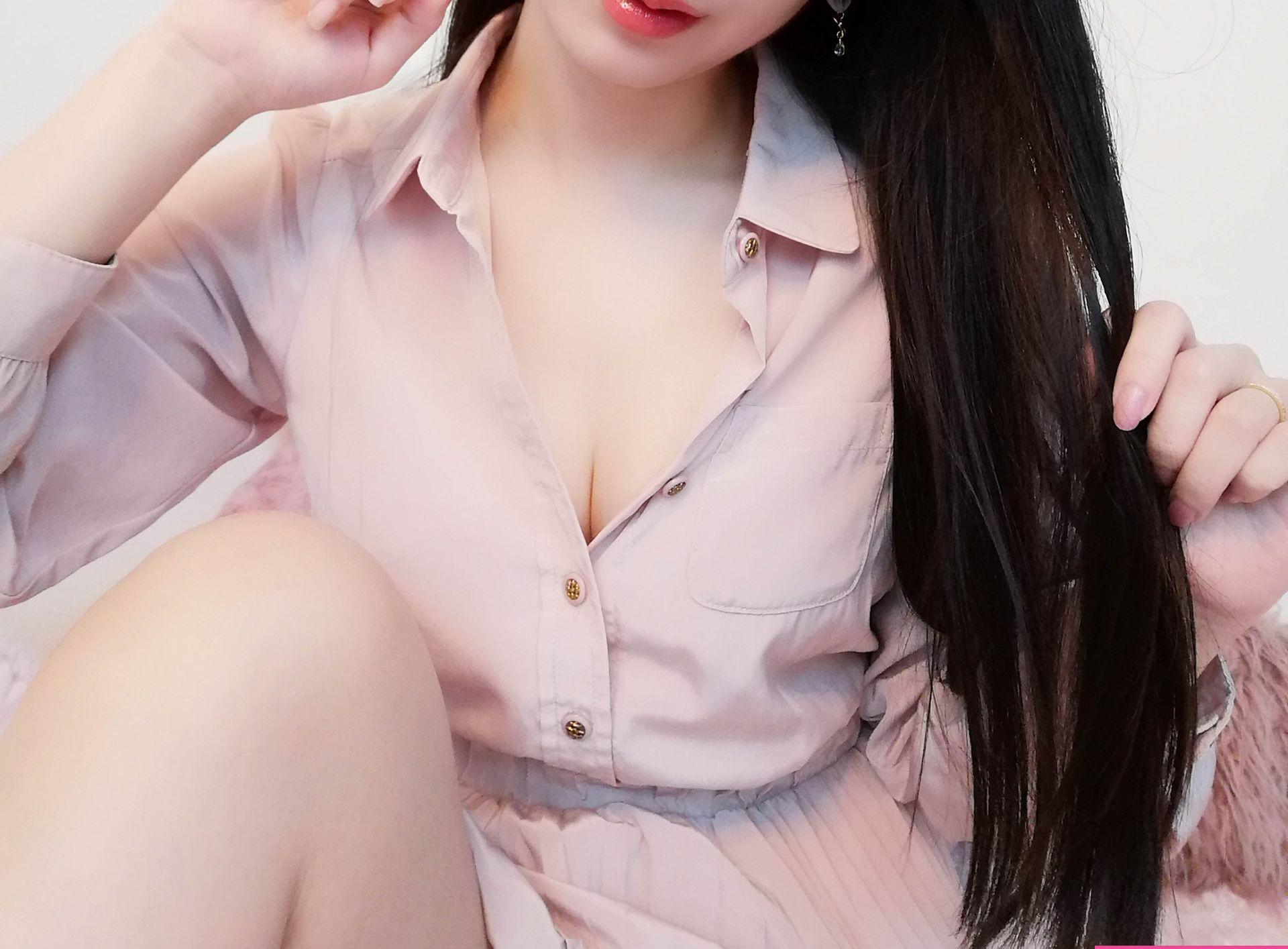 25P ASMR UuChan nude