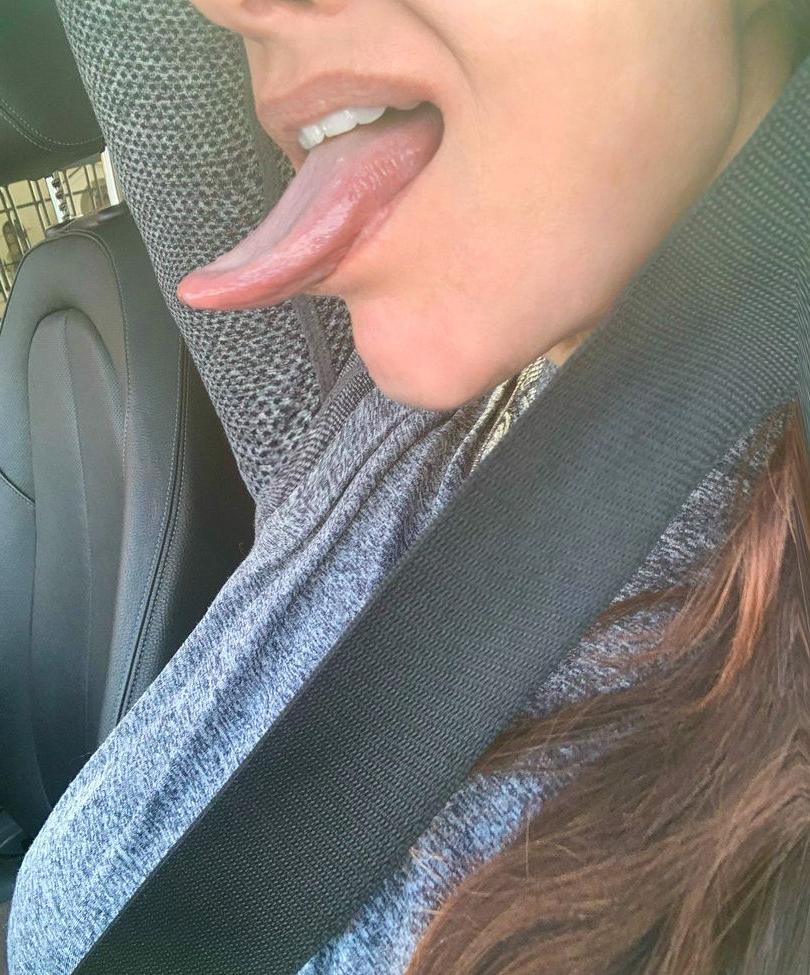 25P Honeybeezone nude