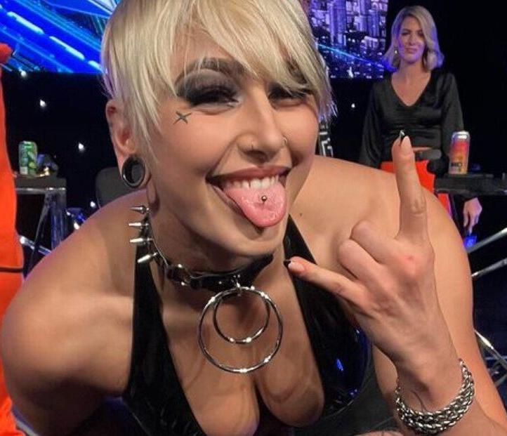 25P Rhea Ripley nude