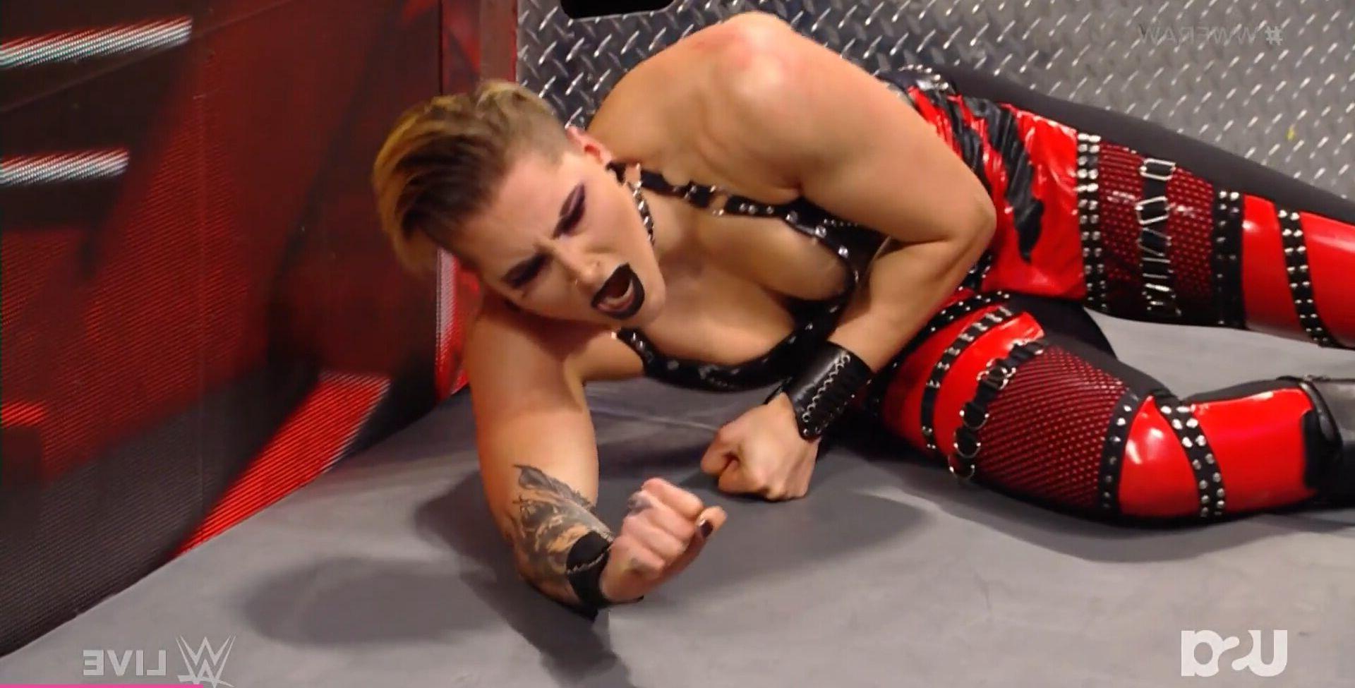 25P Rhea Ripley nude