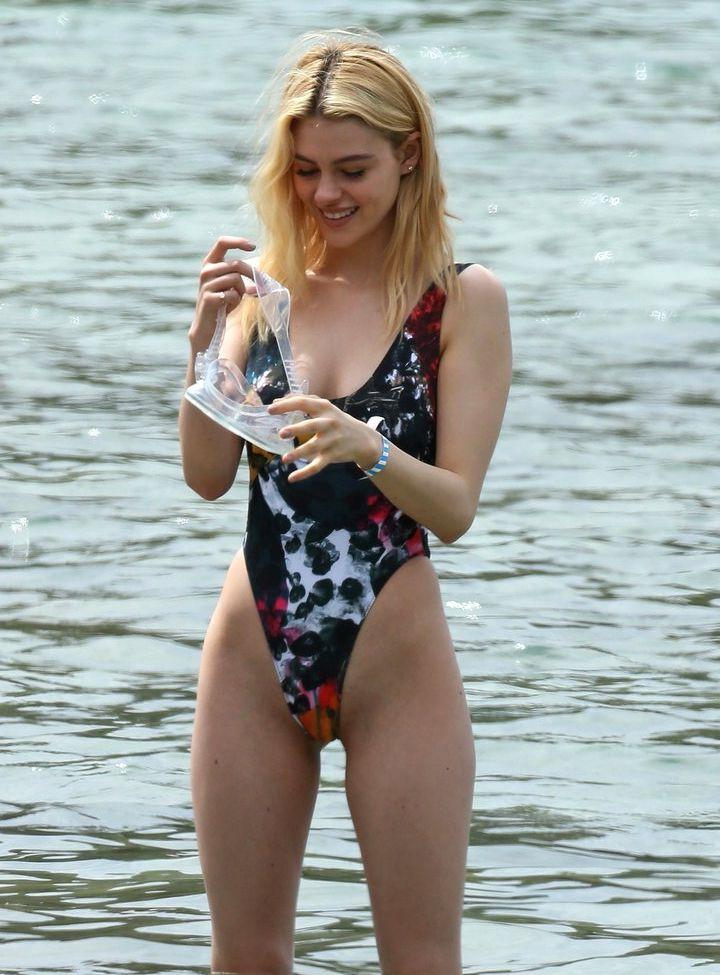 25P Nicola Peltz nude