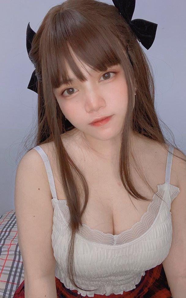 25P Angel Chan nude