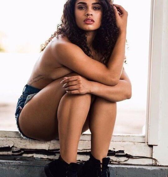 25P Ravyn Rochelle nude