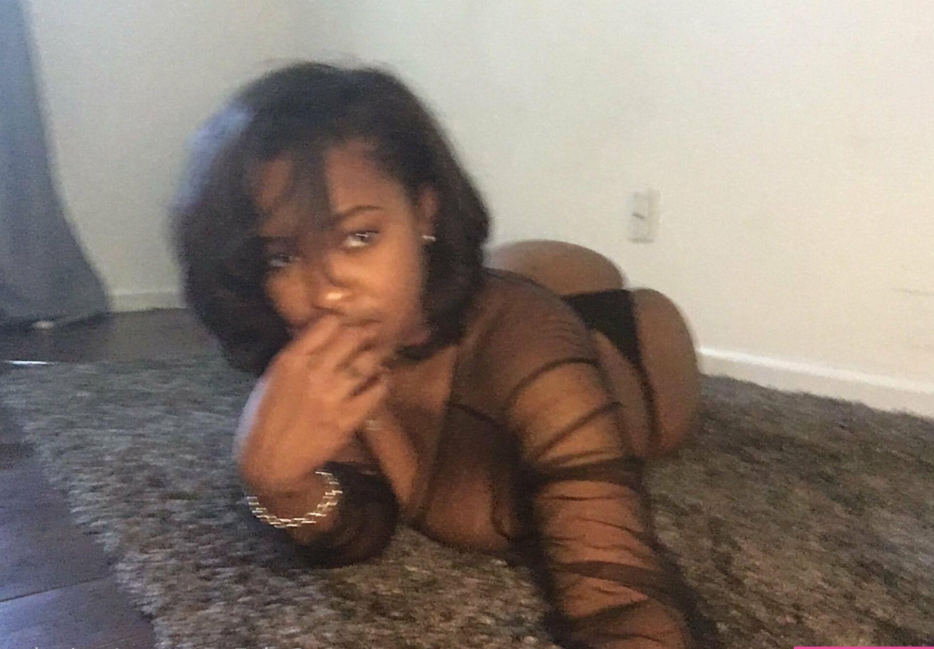 25P Msixelaa nude