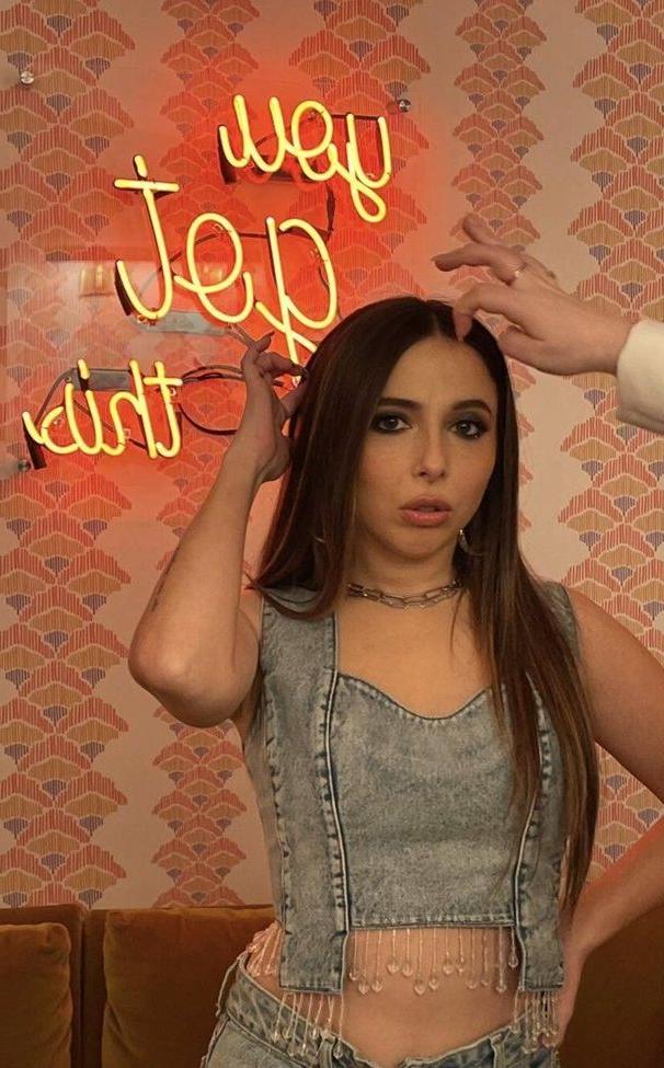 25P Esther Povitsky nude