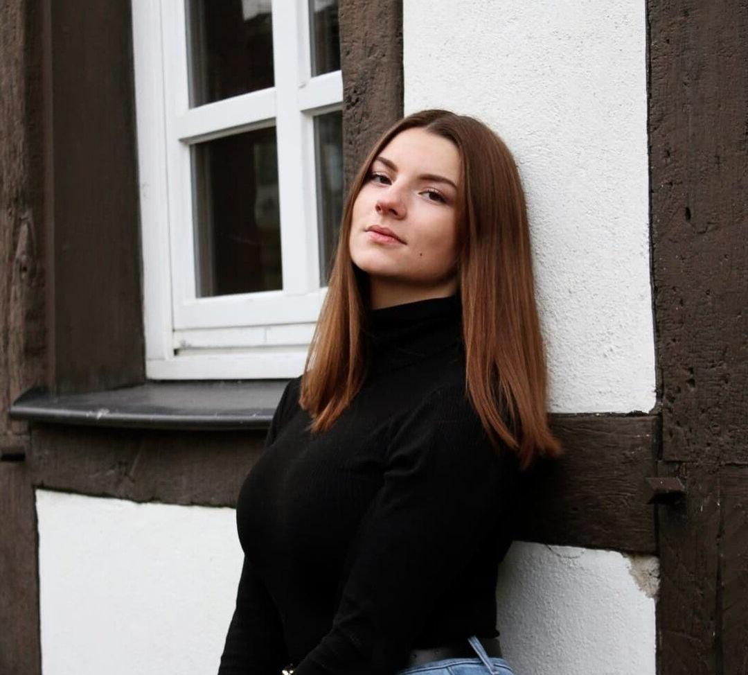 25P Jasmin Lütke nude
