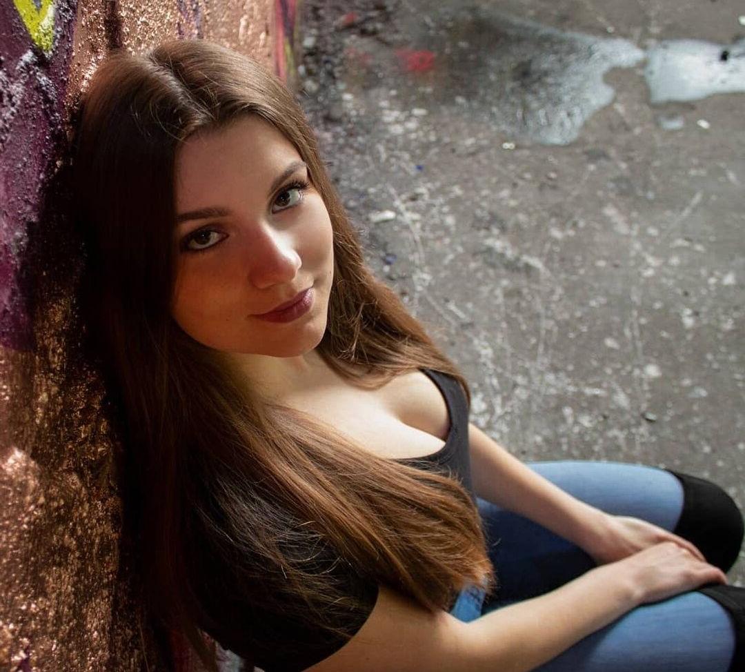 25P Jasmin Lütke nude