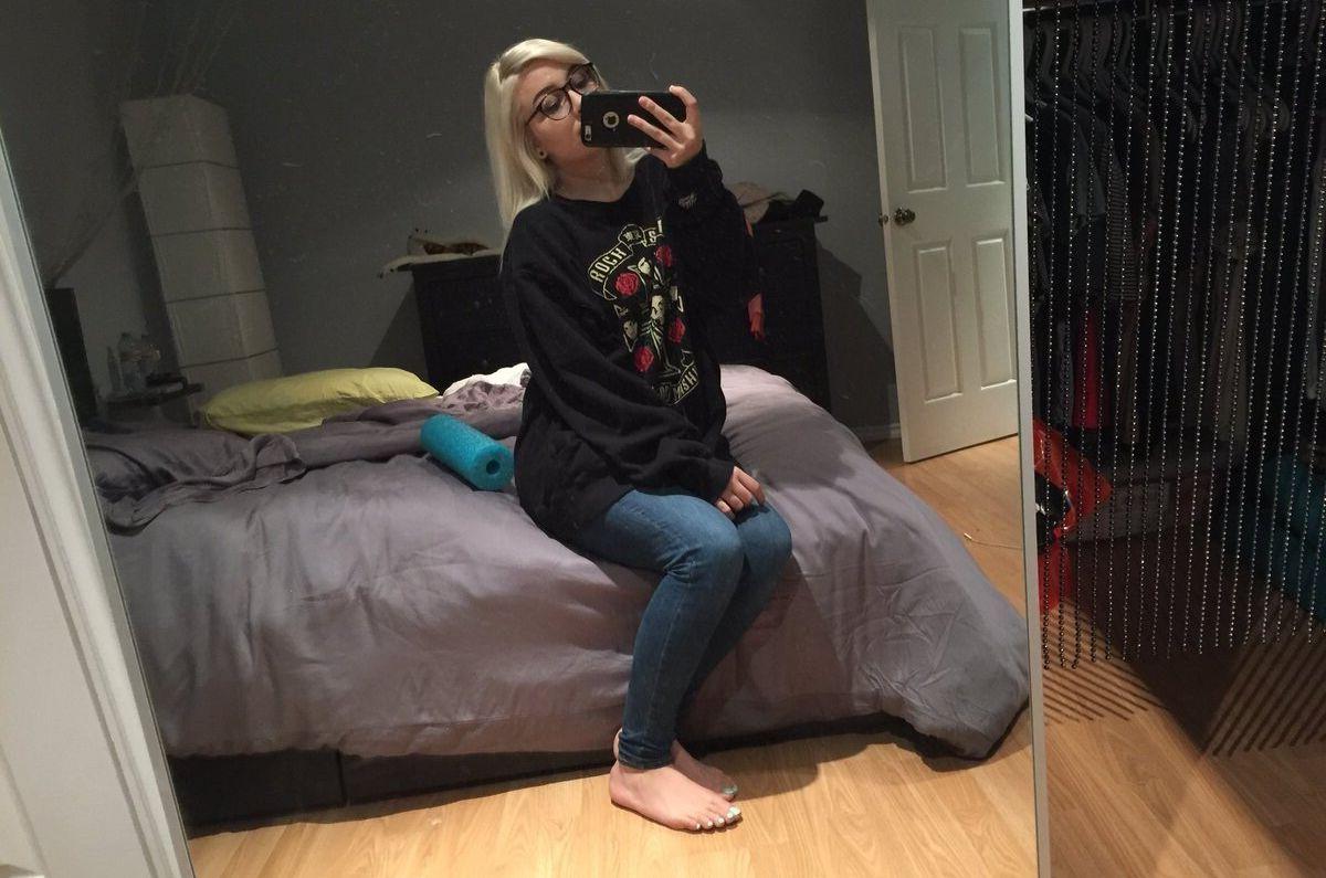 25P Fooya nude