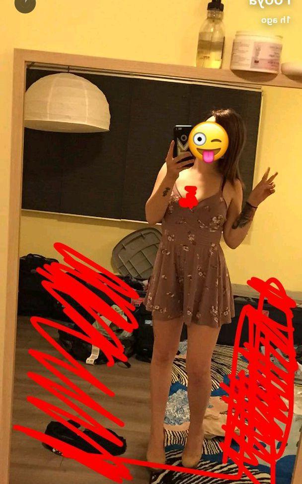 25P Fooya nude
