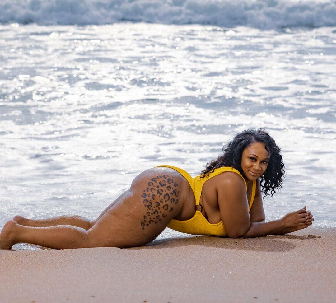 25P Faye Jackson nude