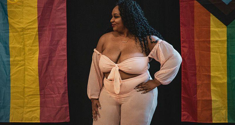 25P Faye Jackson nude