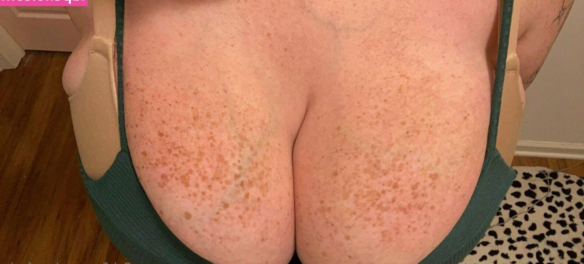 25P YungFreckz nude