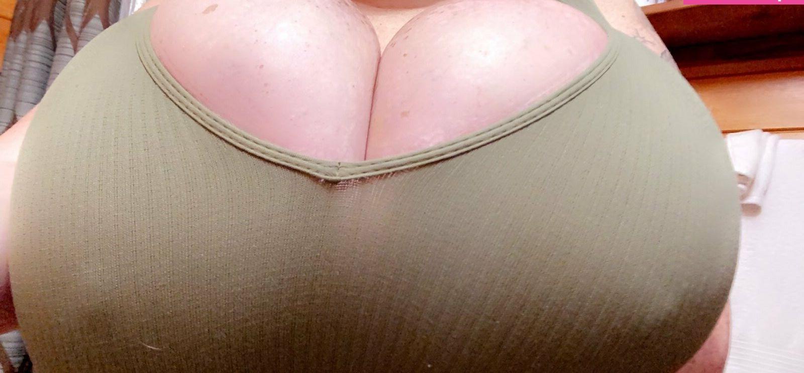 25P YungFreckz nude