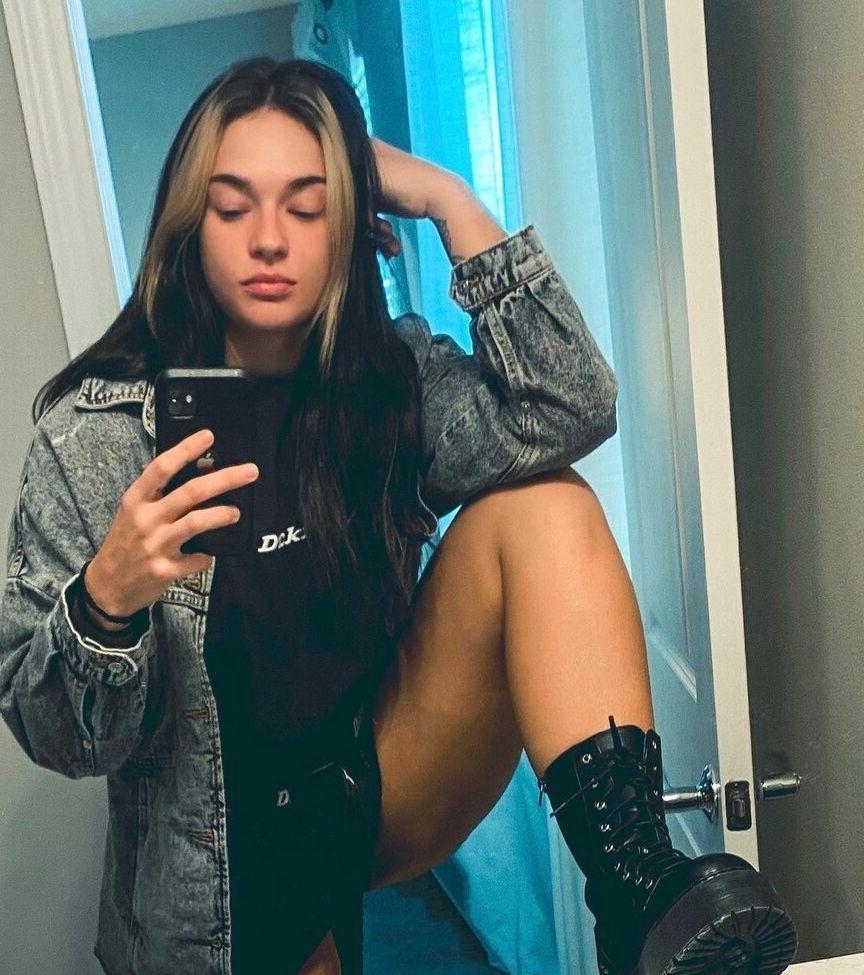 25P Jaime Hayter nude