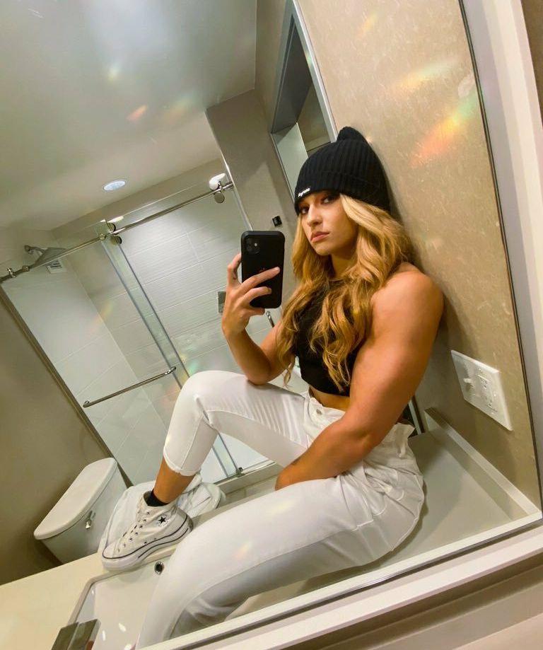 25P Jaime Hayter nude