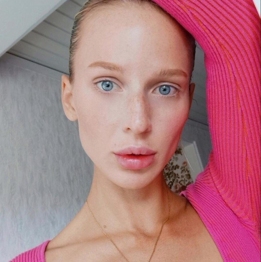 25P Ellaa91 nude