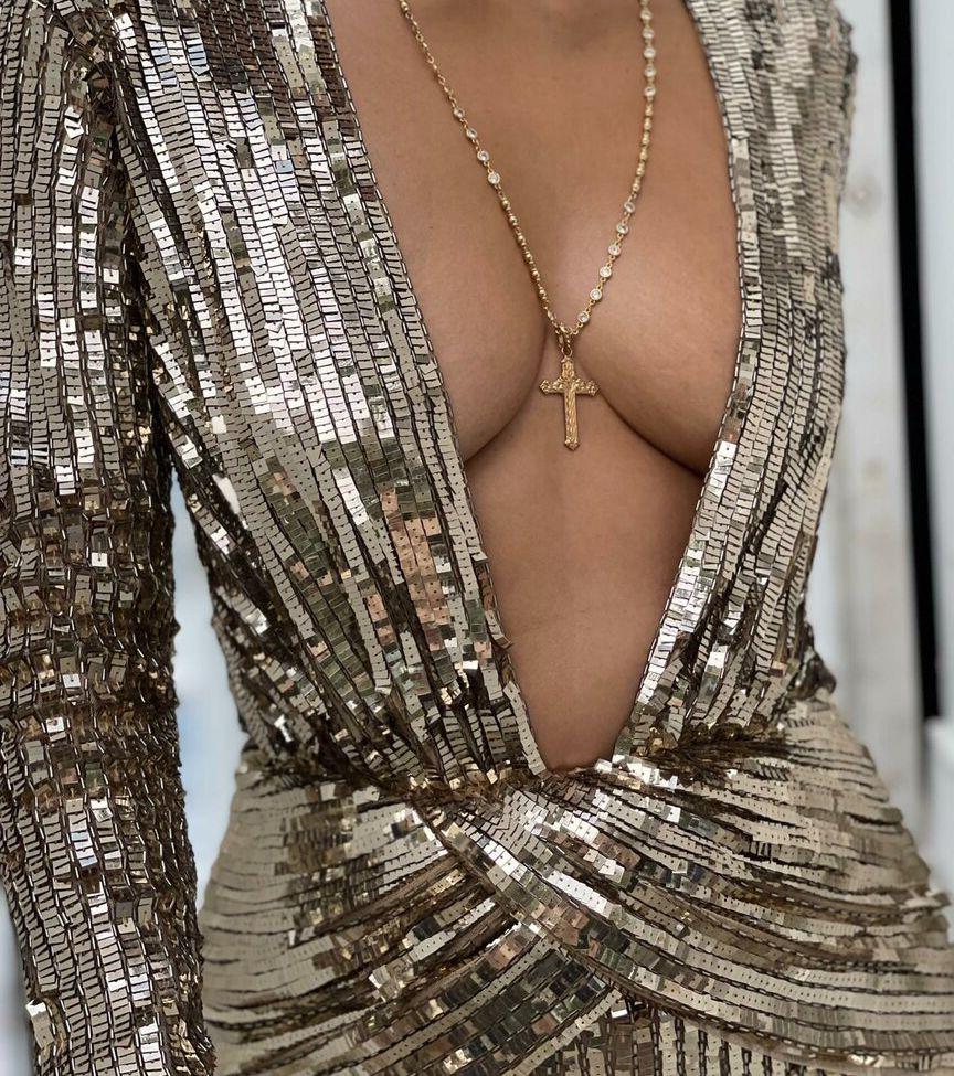 25P Halle Berry nude