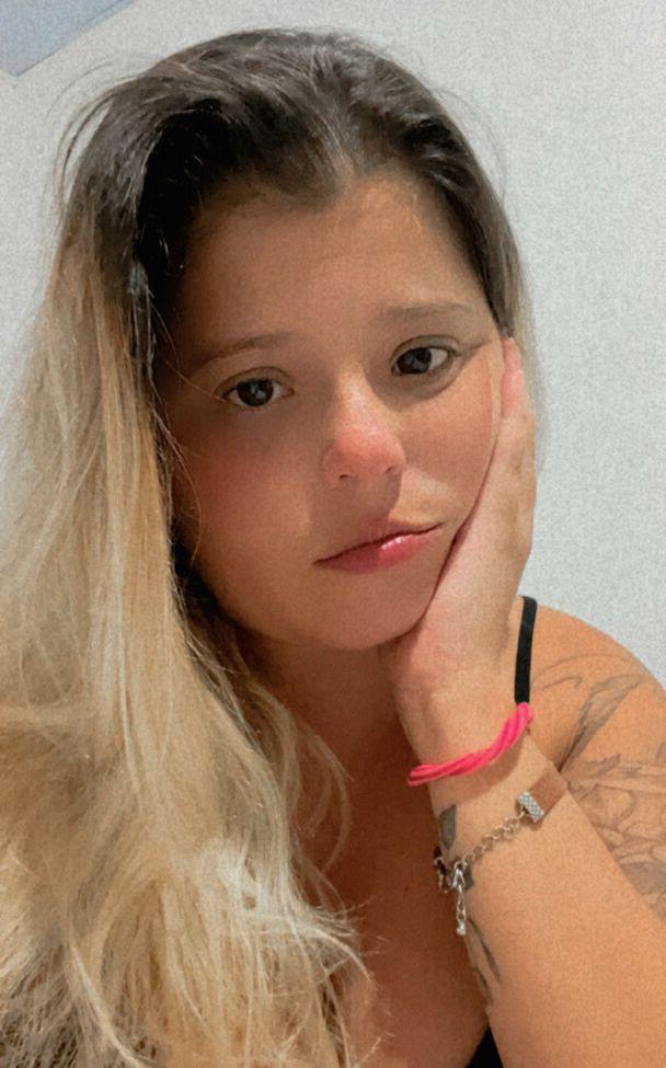 25P Fah Suicide nude