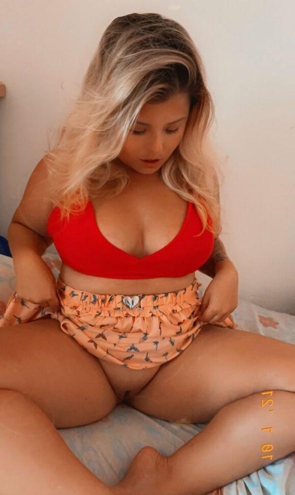 25P Fah Suicide nude