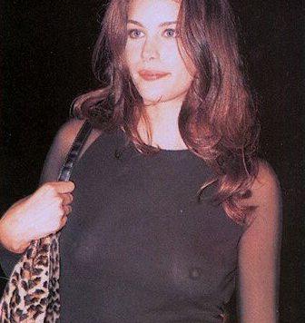 25P Liv Tyler nude