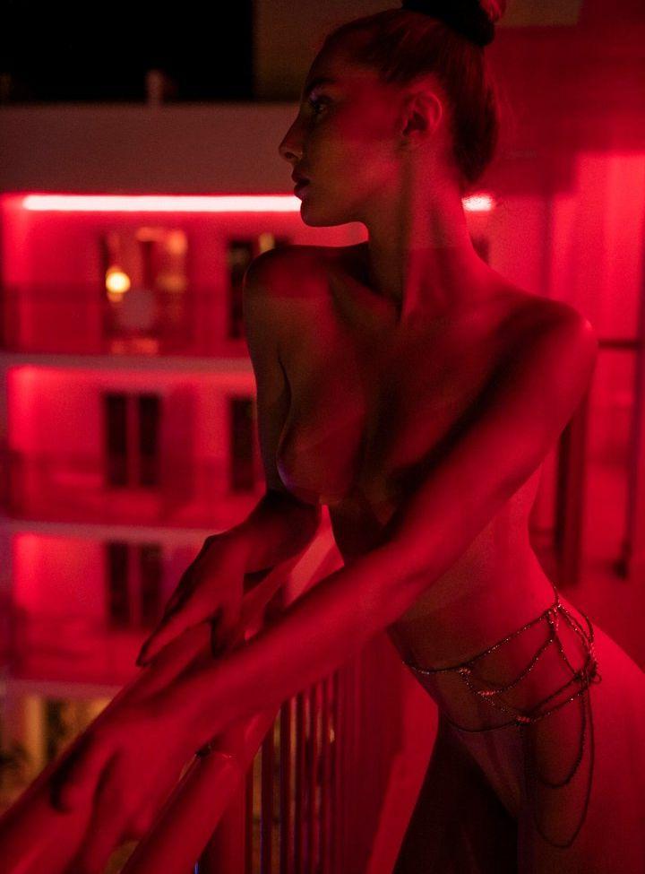 25P Clemence Navarro nude