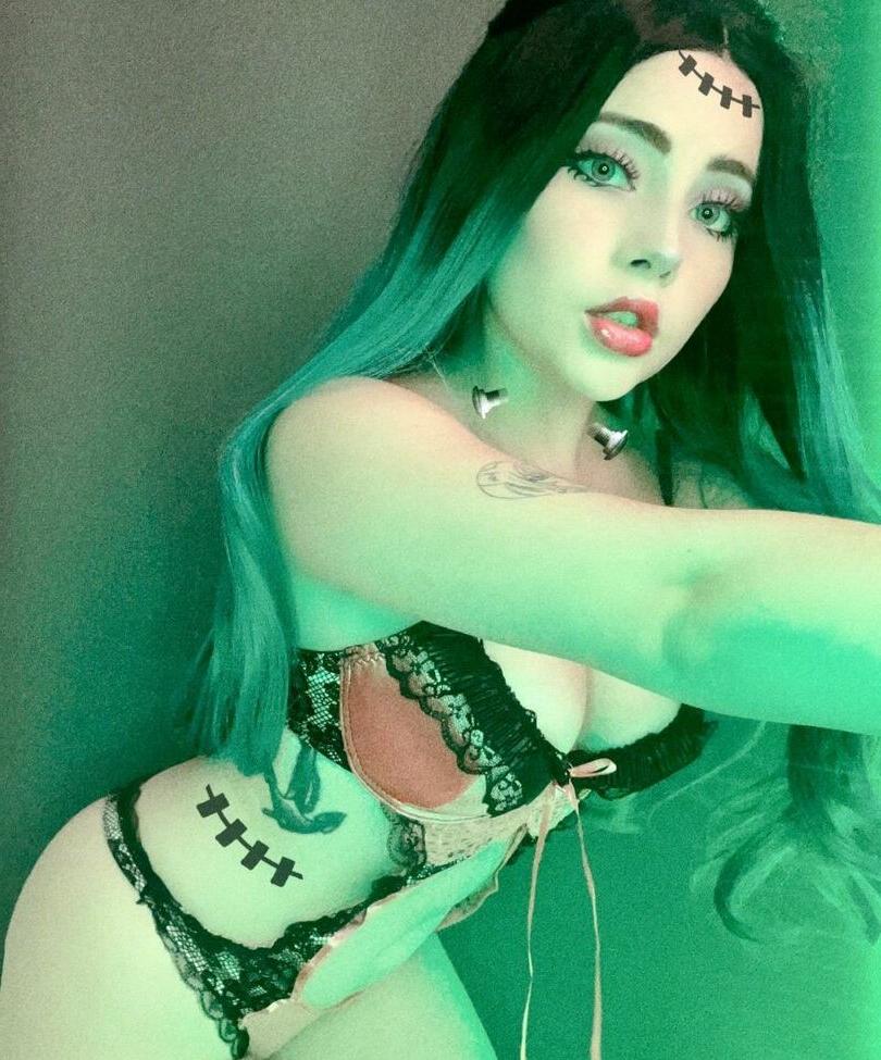 25P Paulina Gomez Ojeda nude
