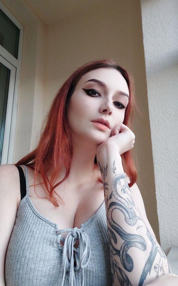 25P Vixena Siren nackt