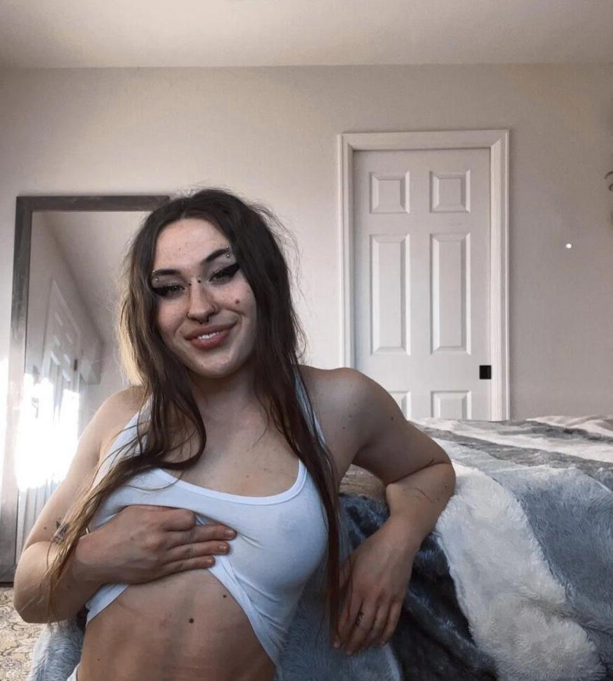 6P KissFromLo nude