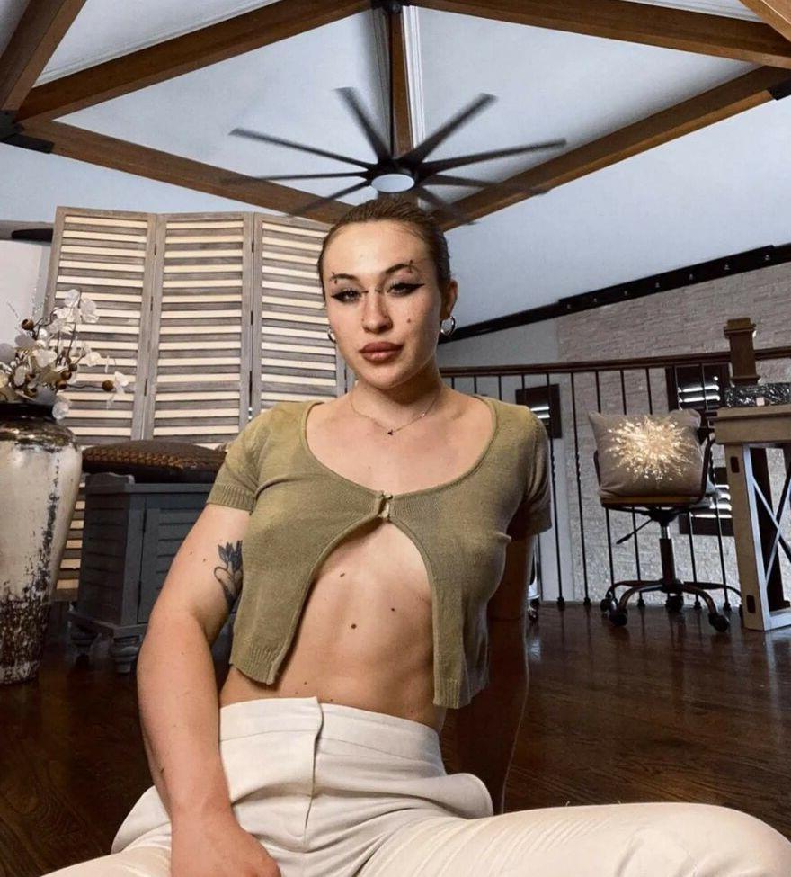 6P KissFromLo nude