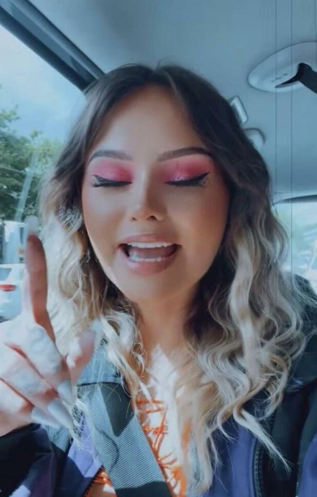 25P Talia Mar nude