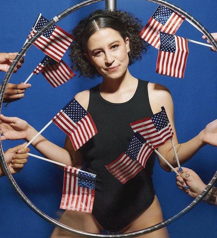 23P Ilana Glazer nude