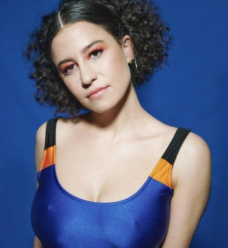 23P Ilana Glazer nude