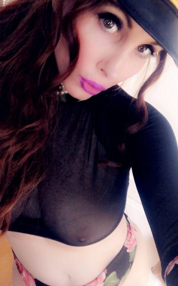 25P Phoebe Price nude