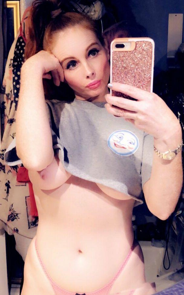 25P Phoebe Price nude