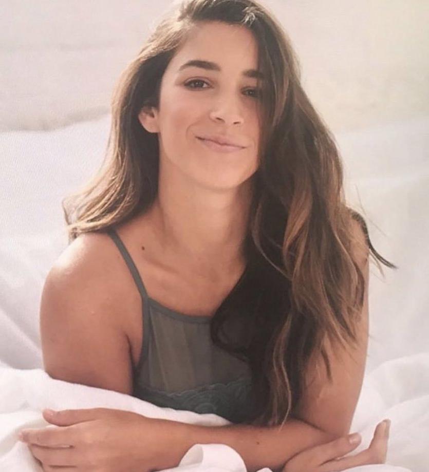 25P Aly Raisman nackt