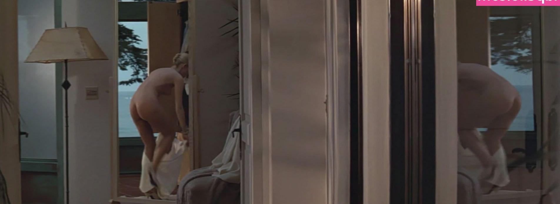 25P Sharon Stone nude