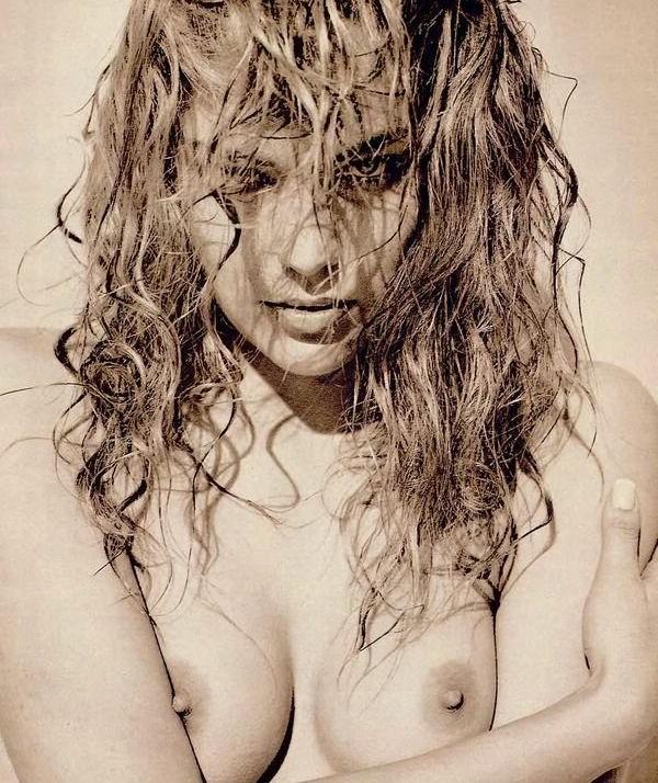 25P Sharon Stone nude