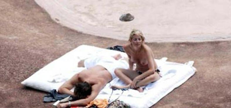 25P Sharon Stone nude