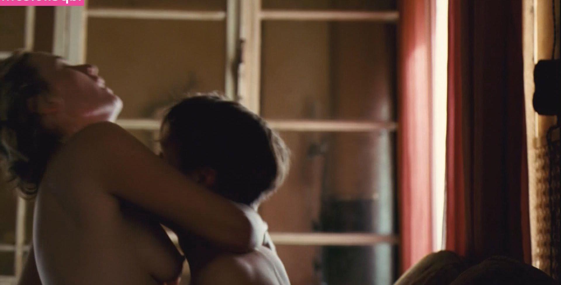 25P Kate Winslet nude