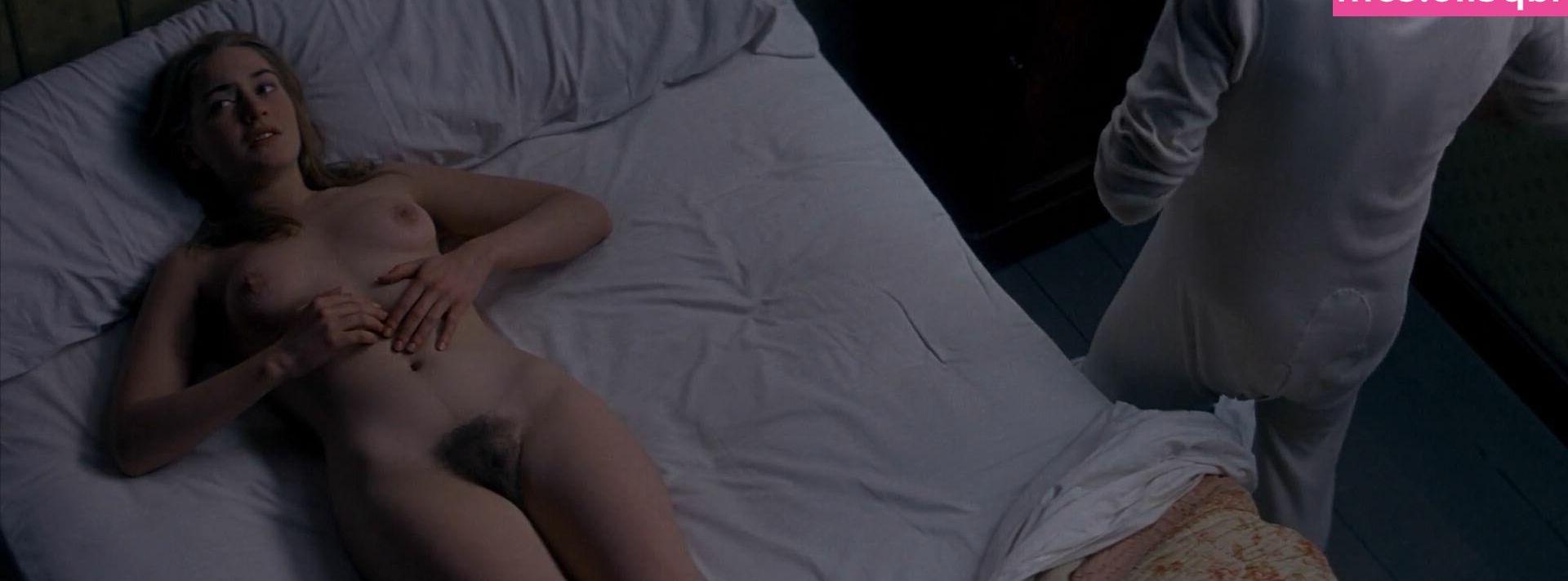25P Kate Winslet nude