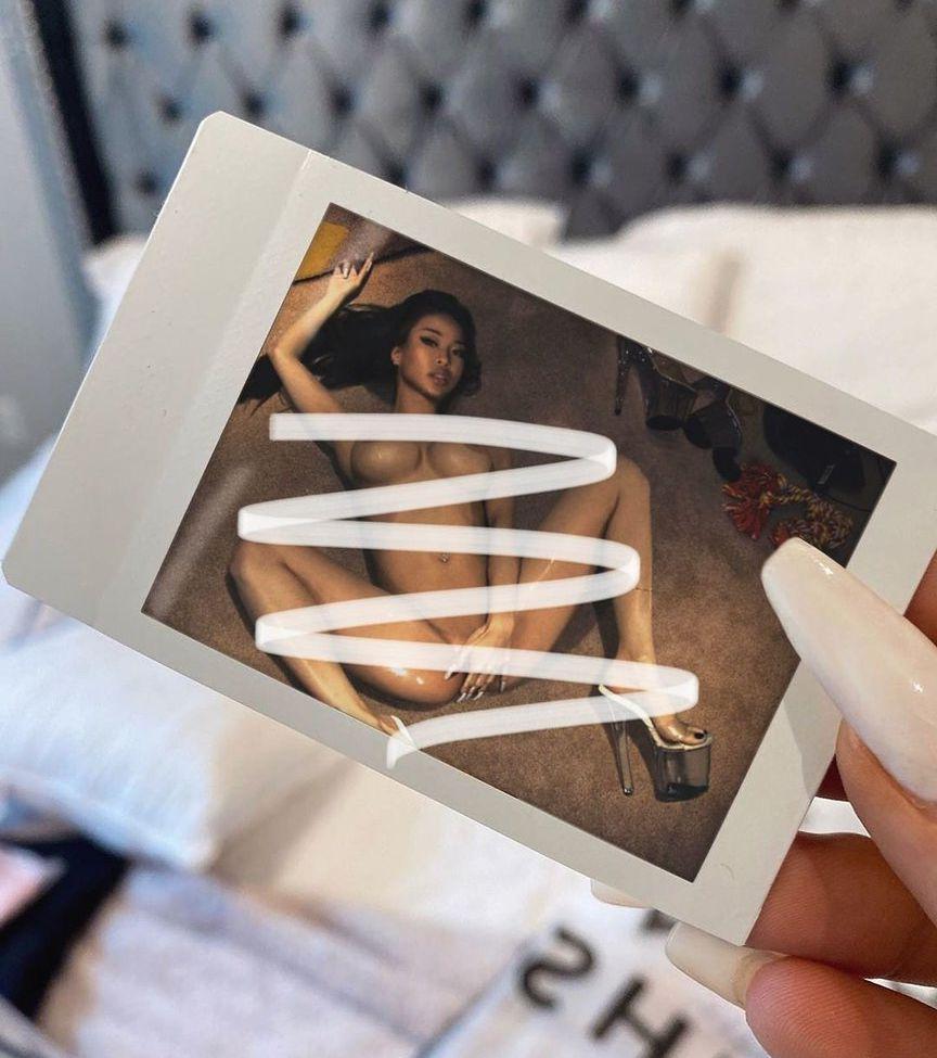 25P Tiffany Luu nude