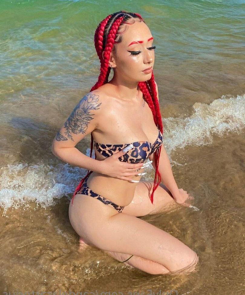 21P Candela Sartorius nude