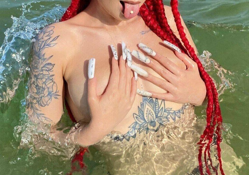 21P Candela Sartorius nude