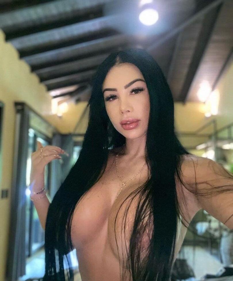 25P Jakeline Serna nude