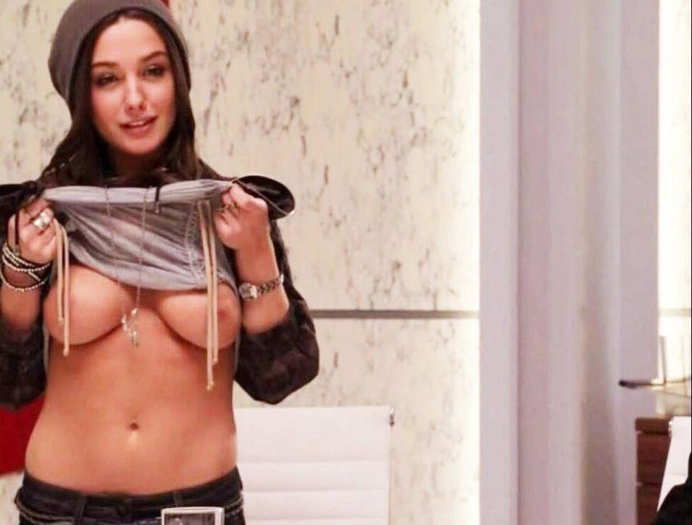 25P Addison Timlin nude
