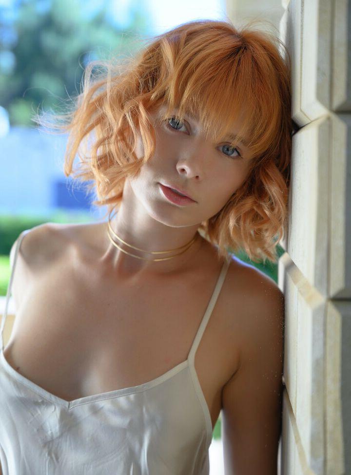 25P Marta Gromova nude