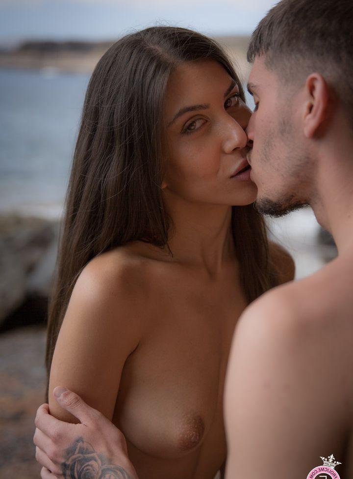 25P Anya Krey nude