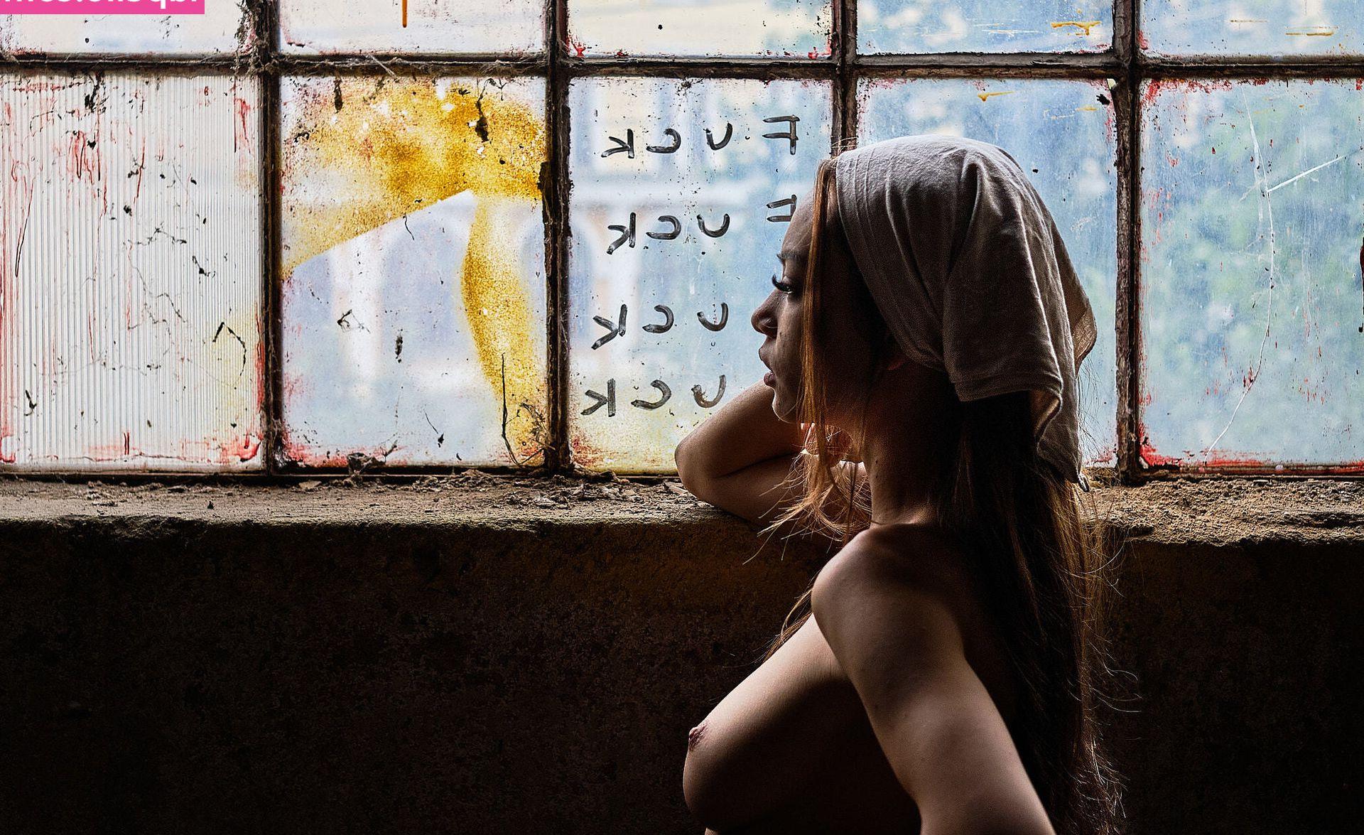 25P Nici Dee nude