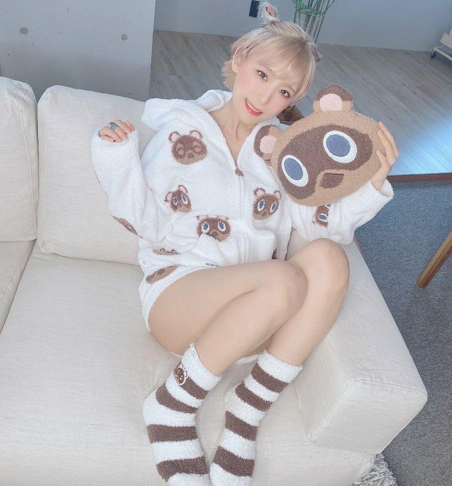 25P Tsunko nude
