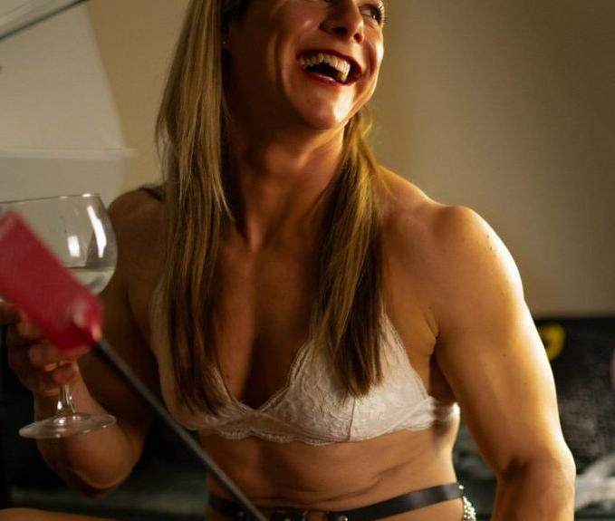 25P Kirsty Stroud nude